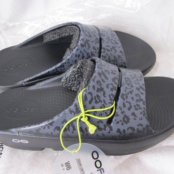 OOFOS Limited Gray Leopard Slides - Picture 2 of 9